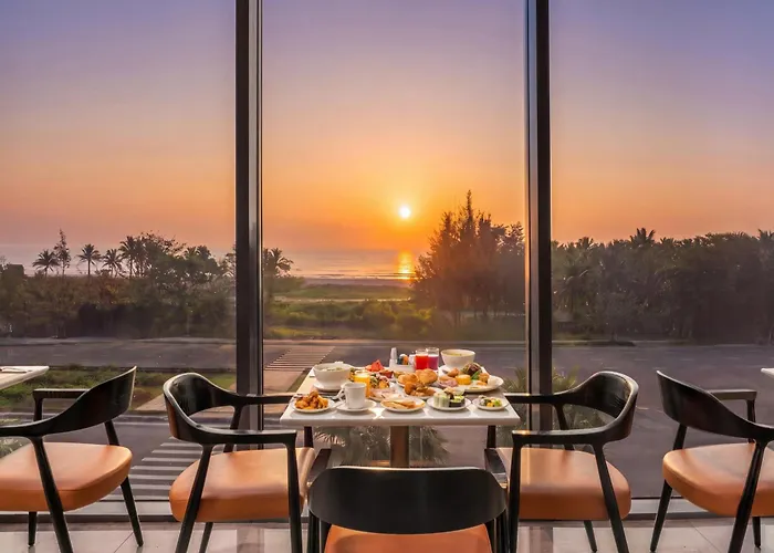 Awaken Da Nang Hotel